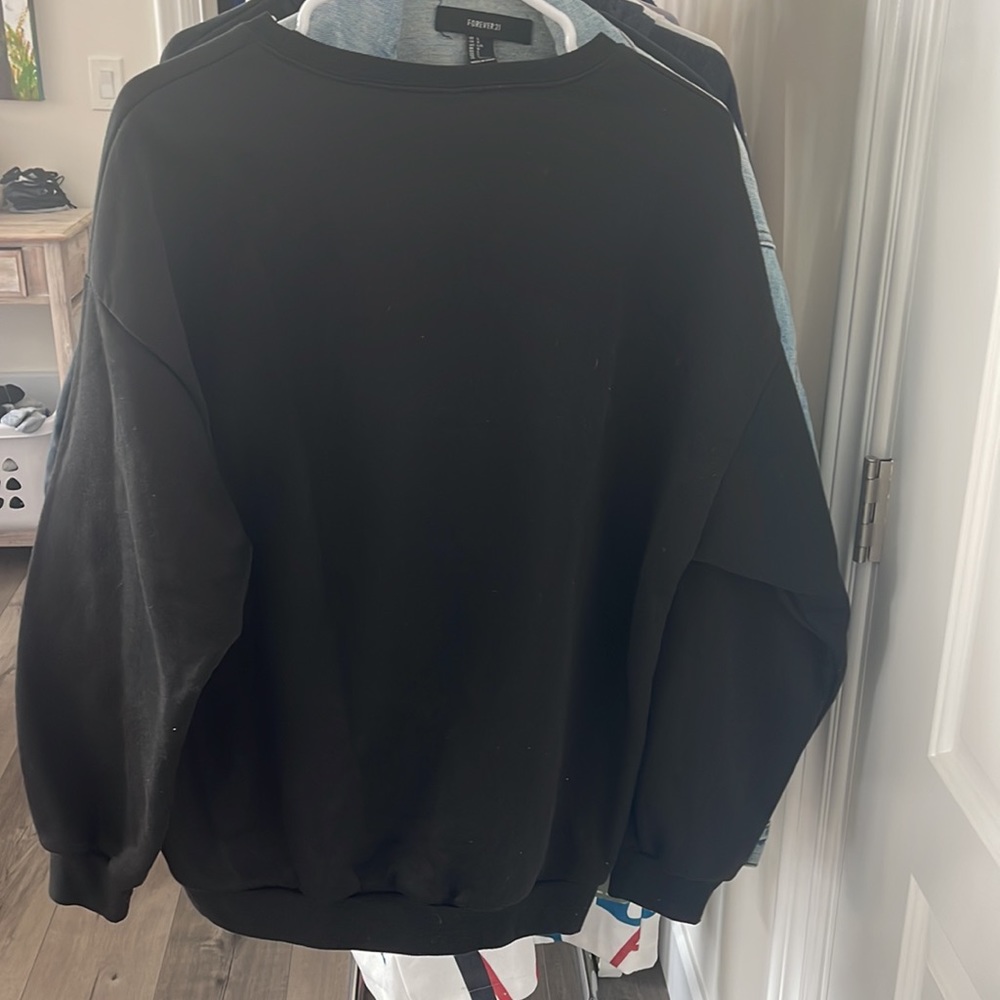 Sweater - Picture 5 of 7